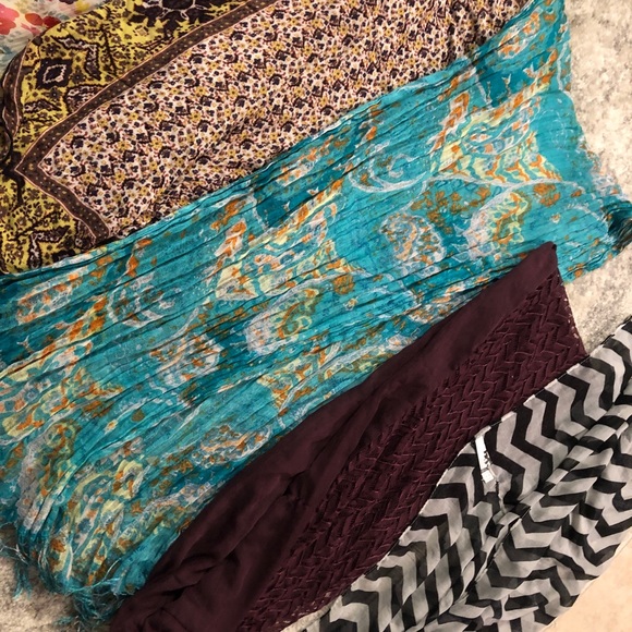 6 scarfs - Picture 3 of 3